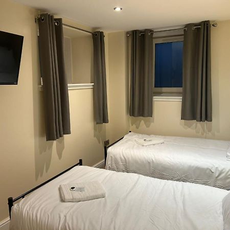 Twin Room With En-Suite Edinburgh Ngoại thất bức ảnh